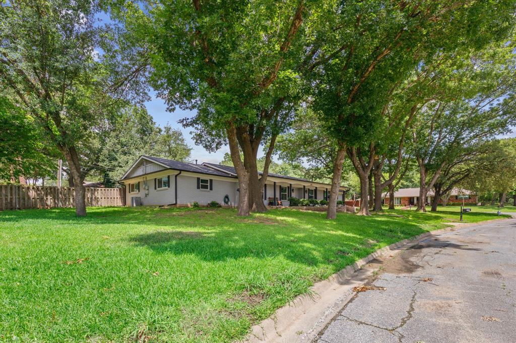 1507 Greenbrier Drive