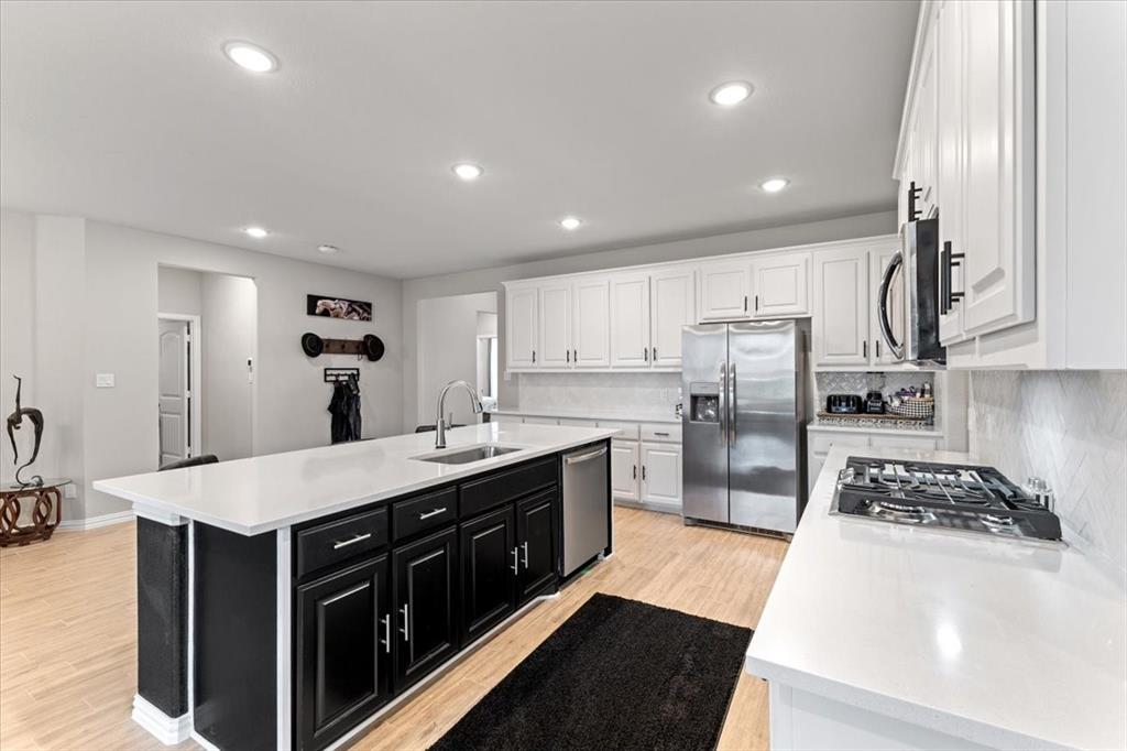 1412 Whitetail Lane