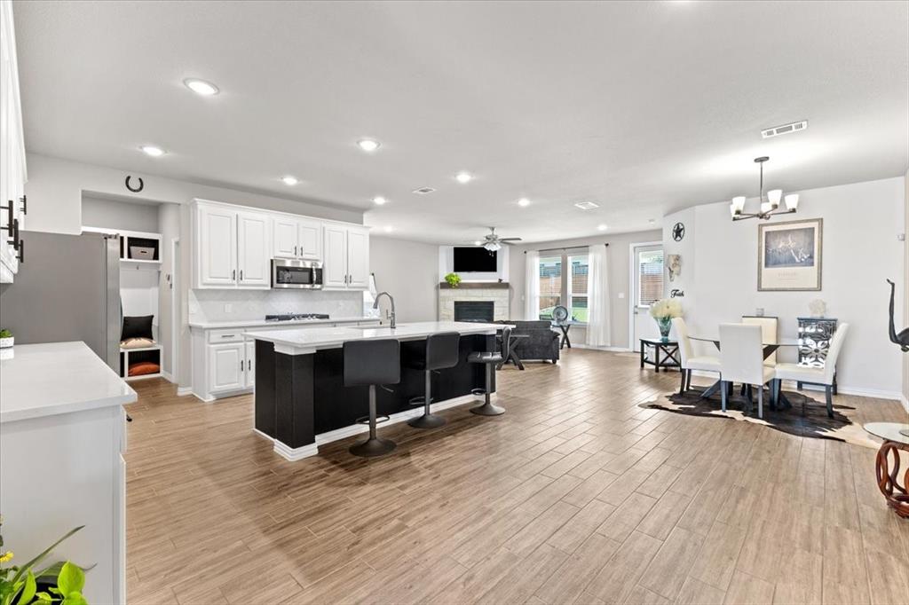 1412 Whitetail Lane