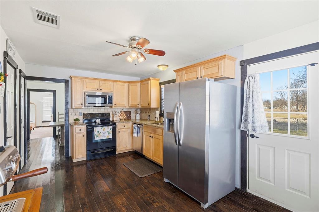 Lee Re - Residential