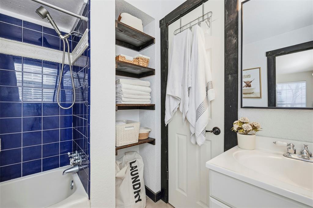 Lee Re - Residential