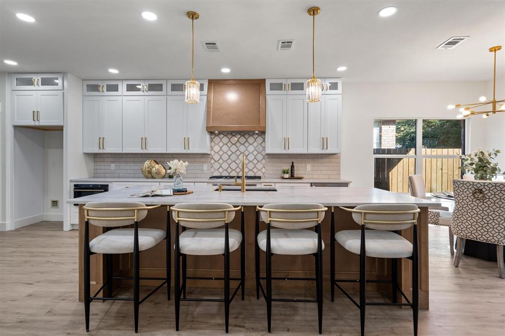 2706 Summerwood Court