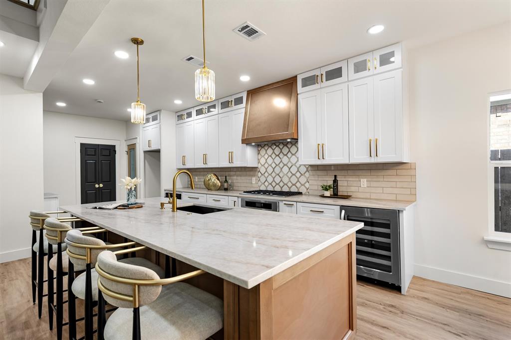 2706 Summerwood Court