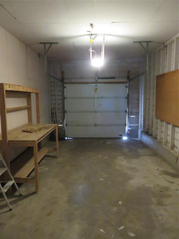 Alexander Morrison - Residential Lease