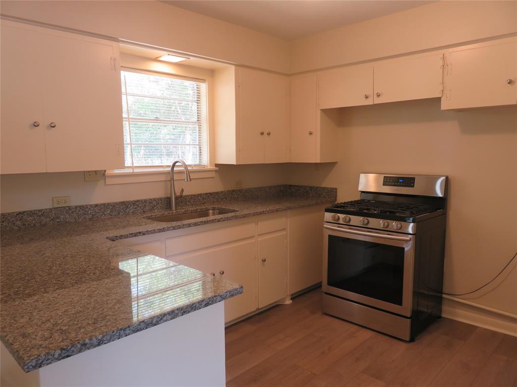 Alexander Morrison - Residential Lease