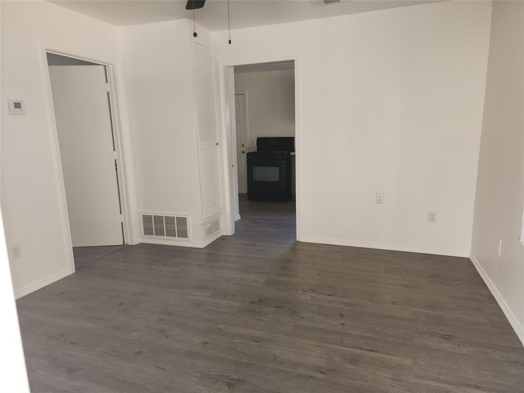 W N Moon Surv Abs878 - Residential Lease