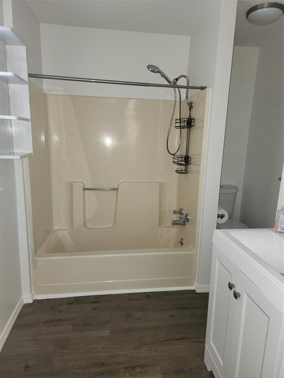 W N Moon Surv Abs878 - Residential Lease