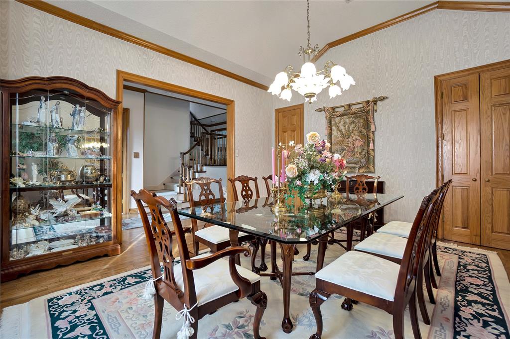 Club Manor - Residential