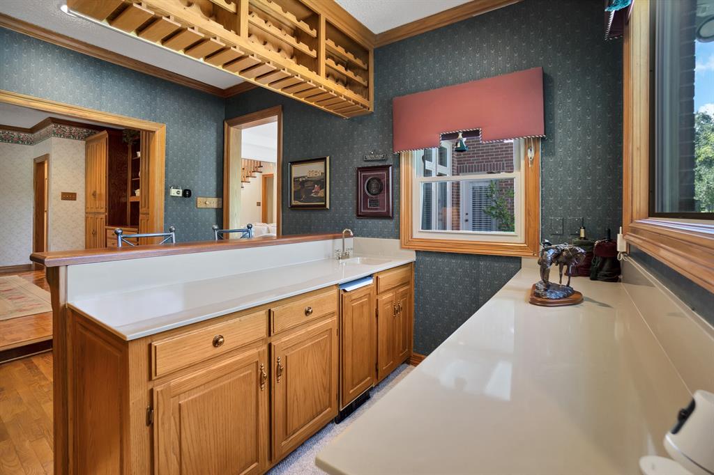 Club Manor - Residential