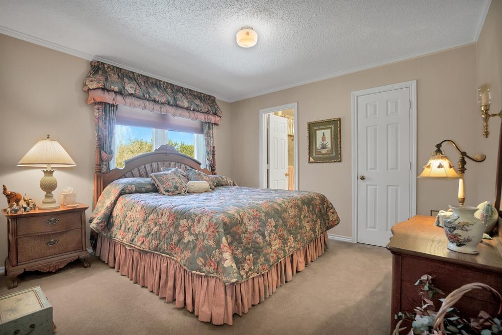 Club Manor - Residential