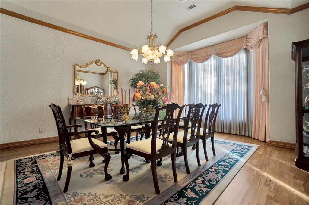 Club Manor - Residential