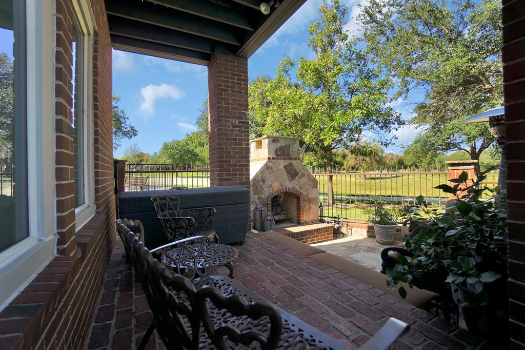 Club Manor - Residential