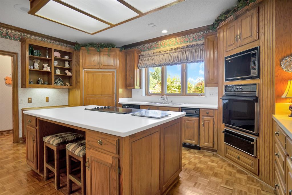 Club Manor - Residential