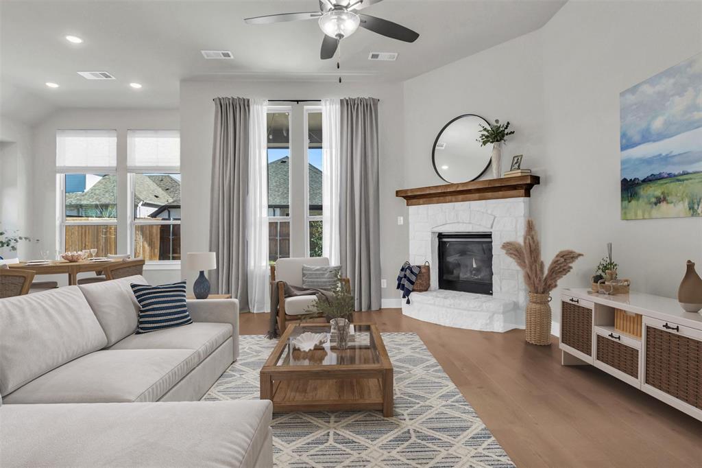 4112 Silver Spur Court