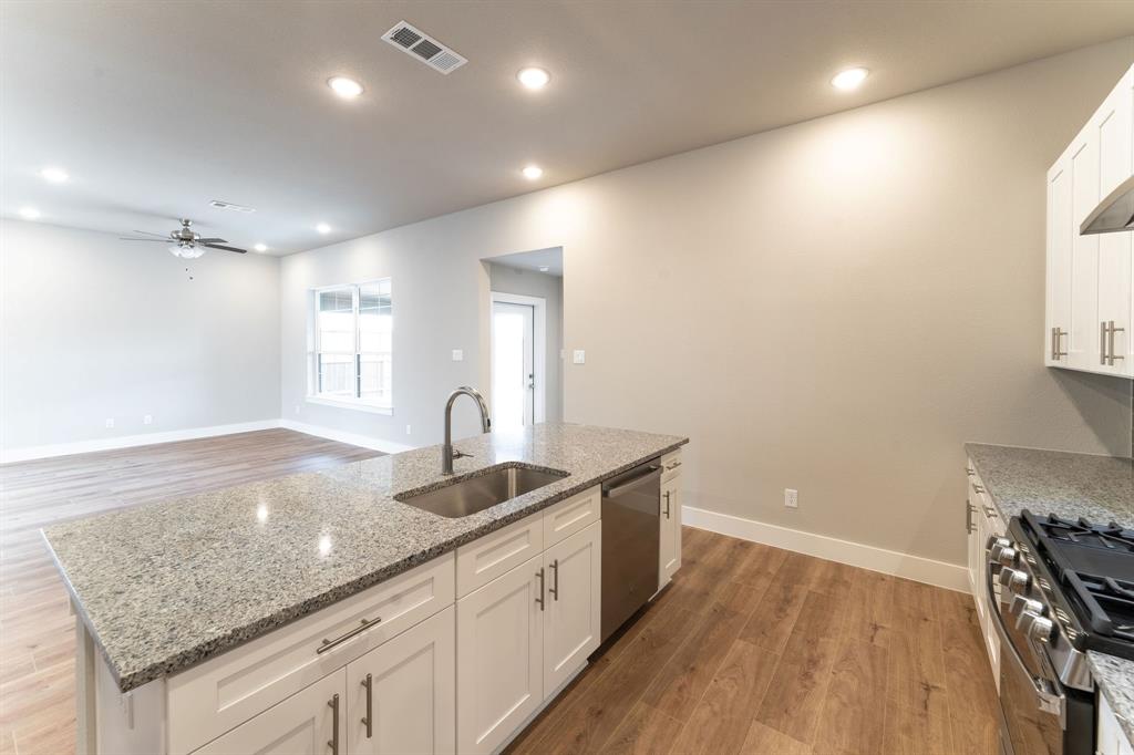 WYNDEMERE II - Residential