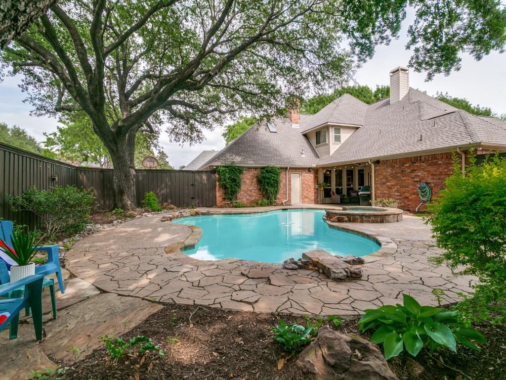804 Blue Jay Lane