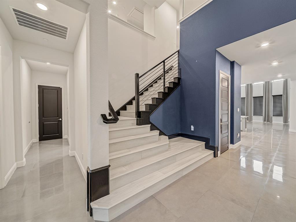 3509 Meridian Drive