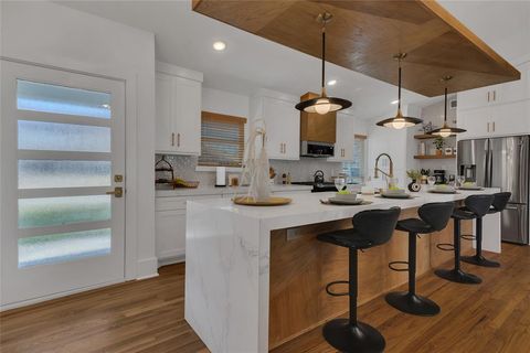 Tiny photo for 1237 Airline Drive, Grapevine, TX 76051 (MLS # 21077040)