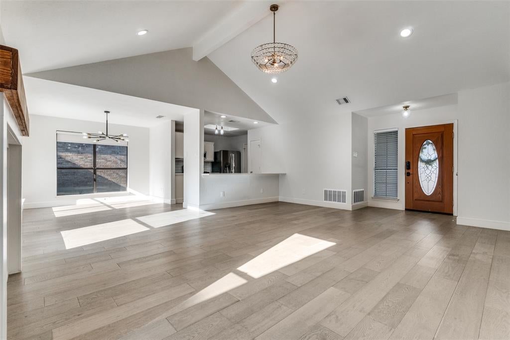 2113 McIntosh Drive