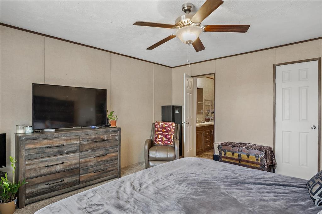 Hickory Hills III - Residential