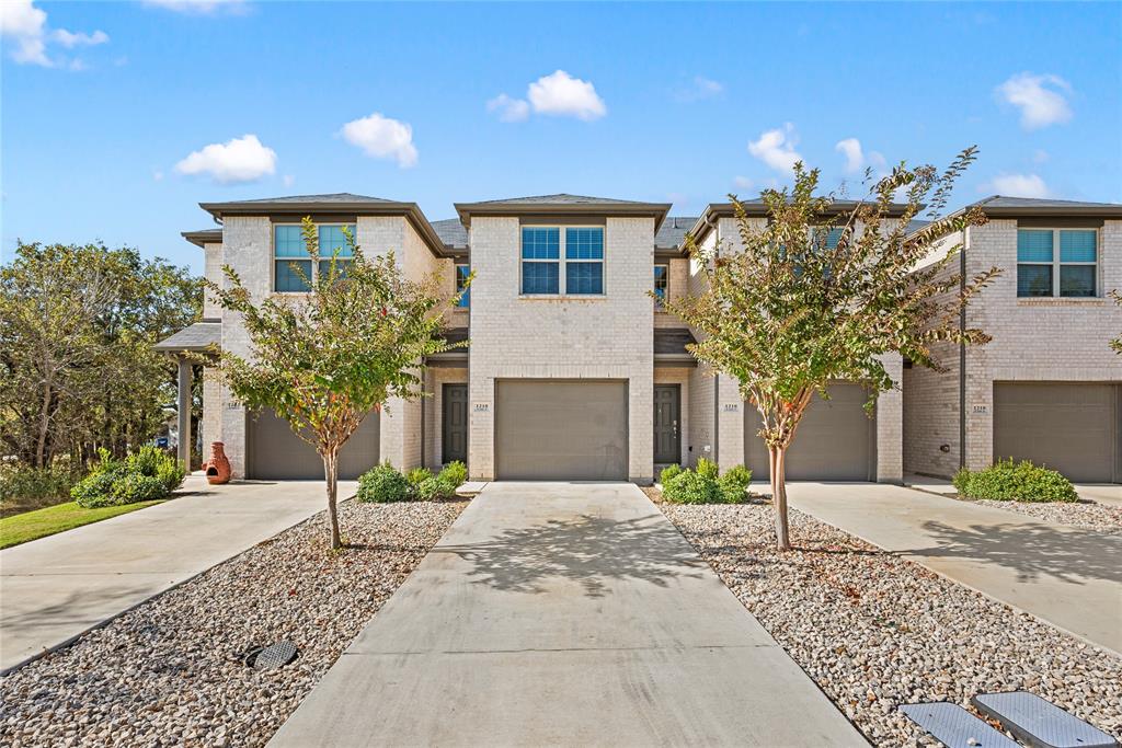 Runaway Bay - Residential Lease