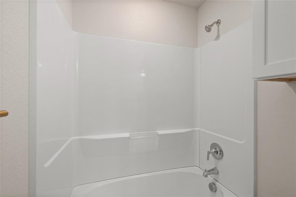 Runaway Bay - Residential Lease