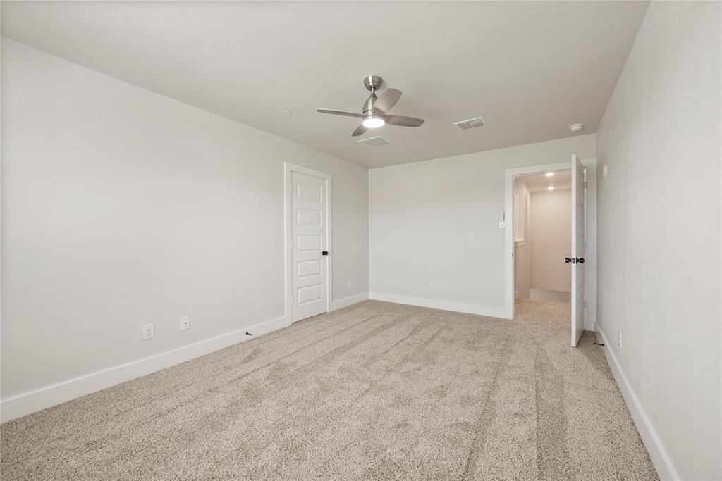 Runaway Bay - Residential Lease