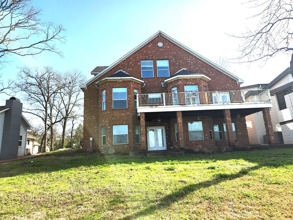 180 Shady Shores Drive