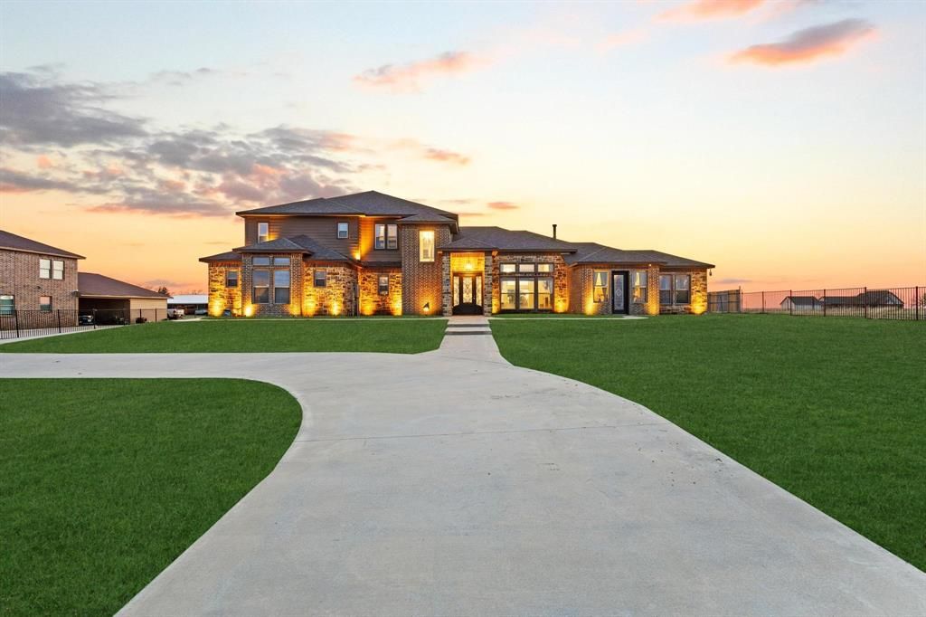 Photo of 1517 Bennett Road, Howe, TX 75459 (MLS # 21203593)