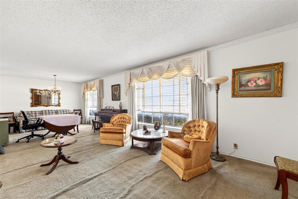 6615 Ridgemont Drive