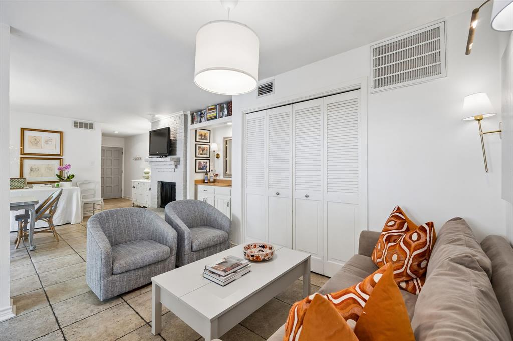 Inwood Crossroads Condo - Residential