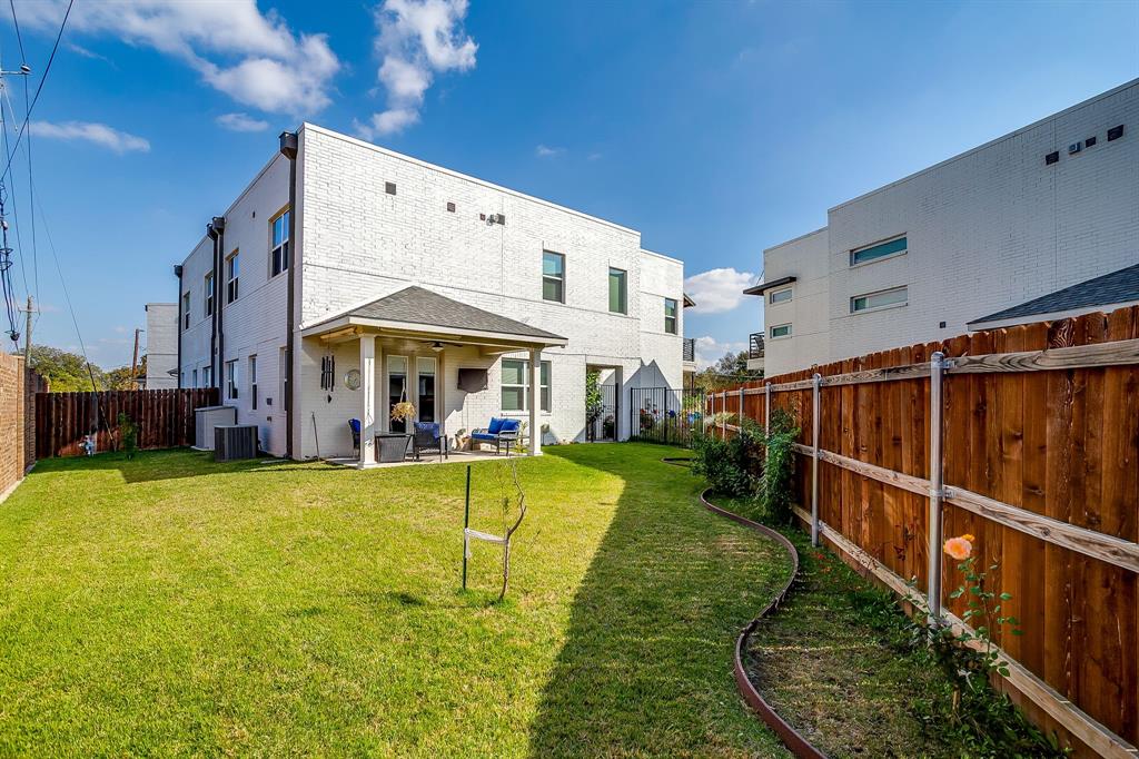 Crossroads Townhomes - Residential