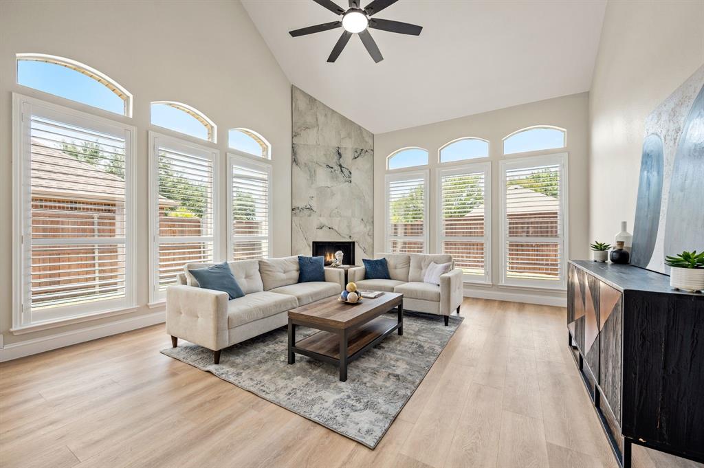 11207 Raveneaux Drive