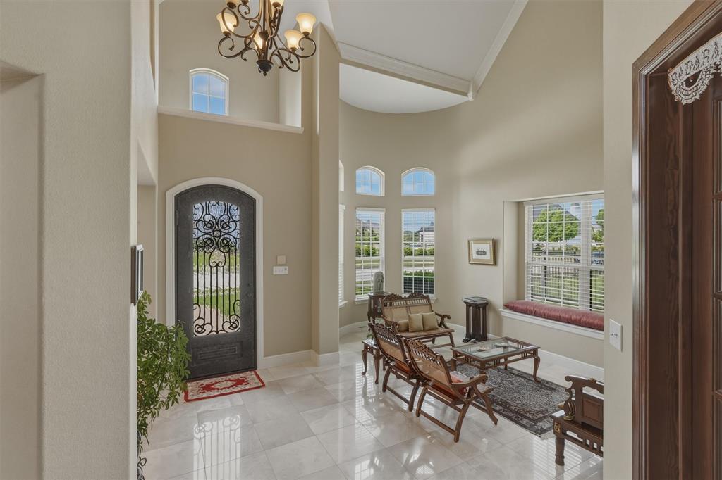 2222 Crest Pointe Place