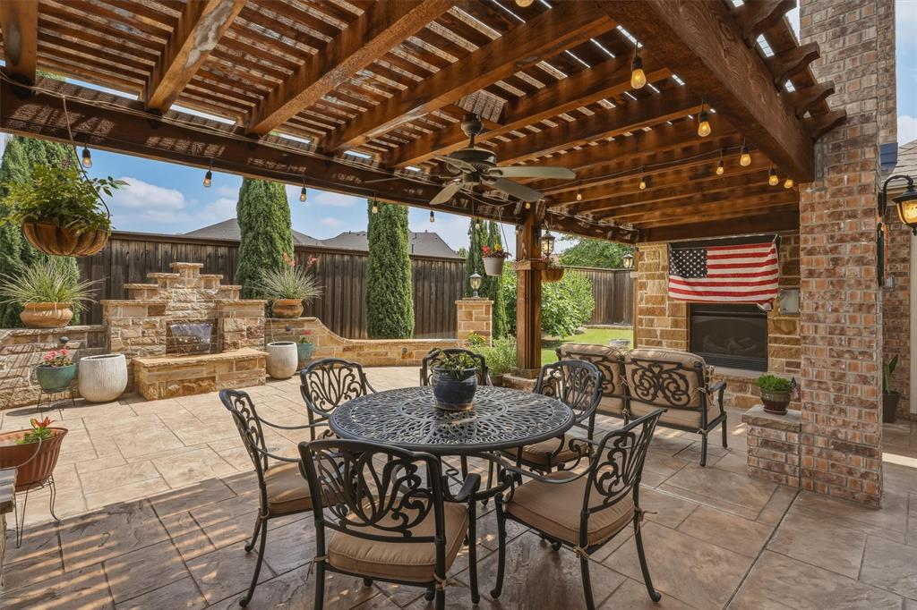 2222 Crest Pointe Place