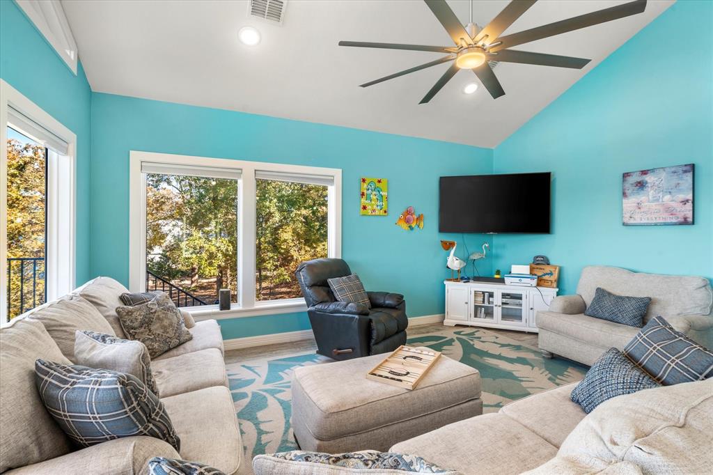 Thunderbird Point - Residential