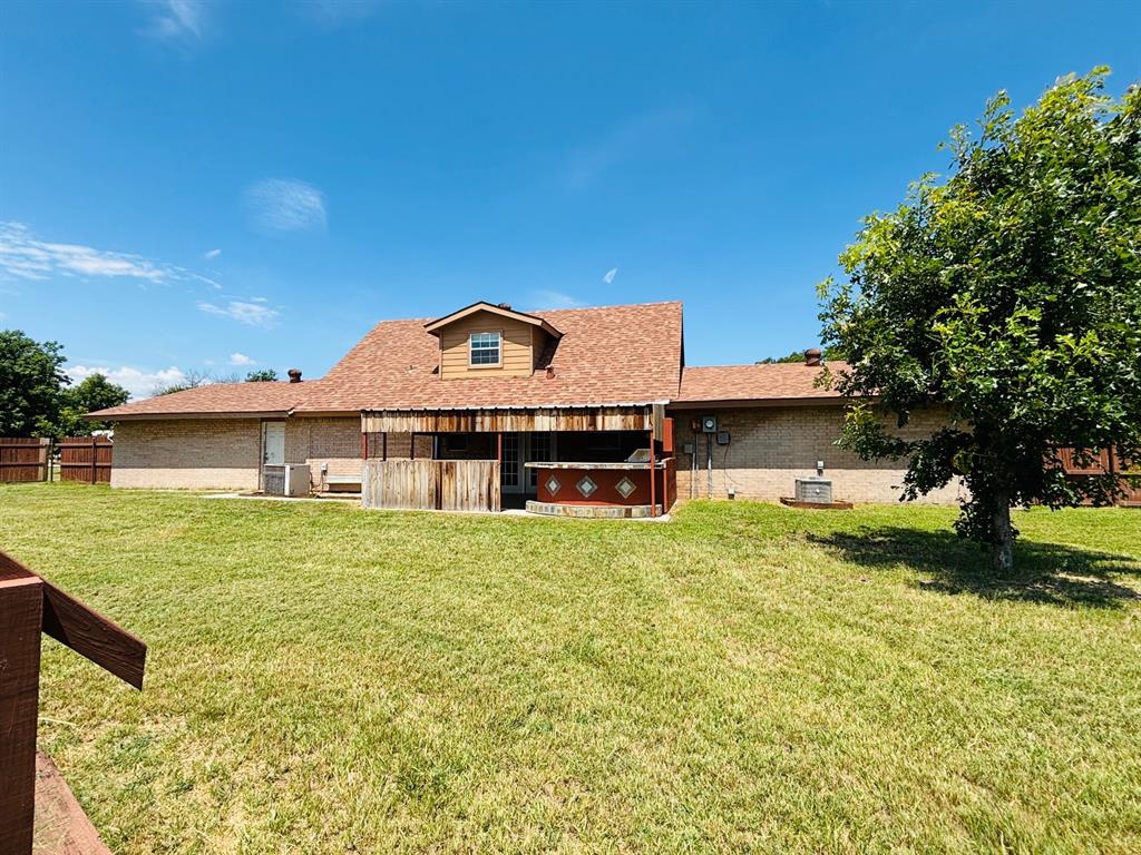 857 Apache Drive