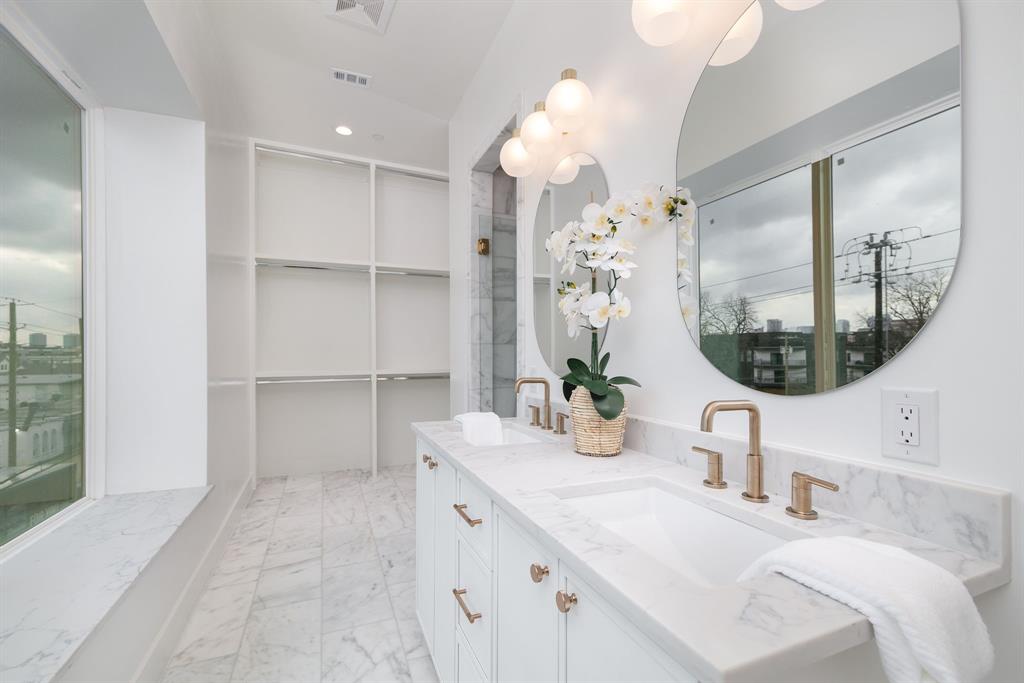 Cedar Springs Townhomes - Residential