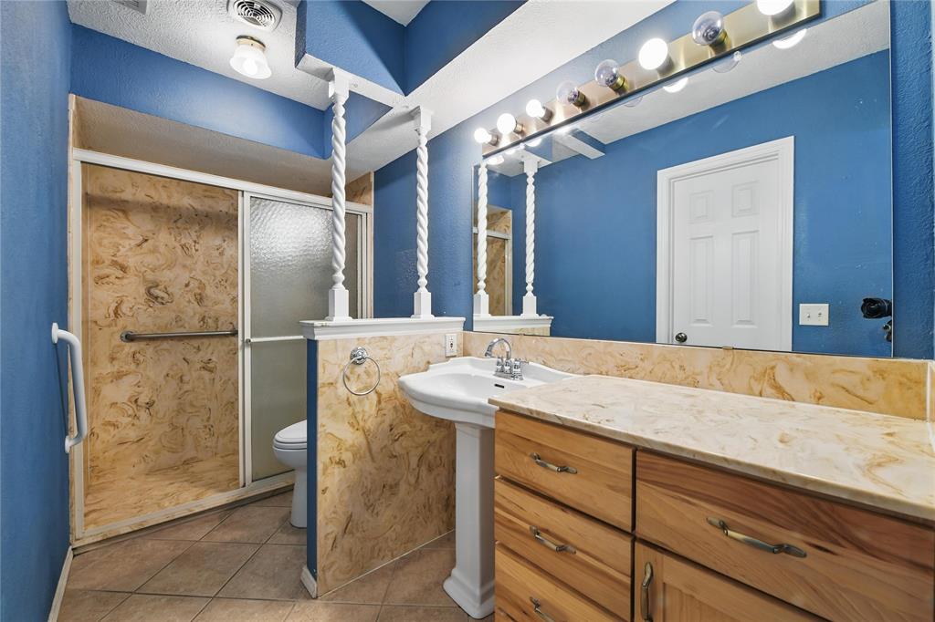 Lewisville, Texas 75067, United States, 3 Bedrooms Bedrooms, ,2 BathroomsBathrooms,Residential,Active,96811