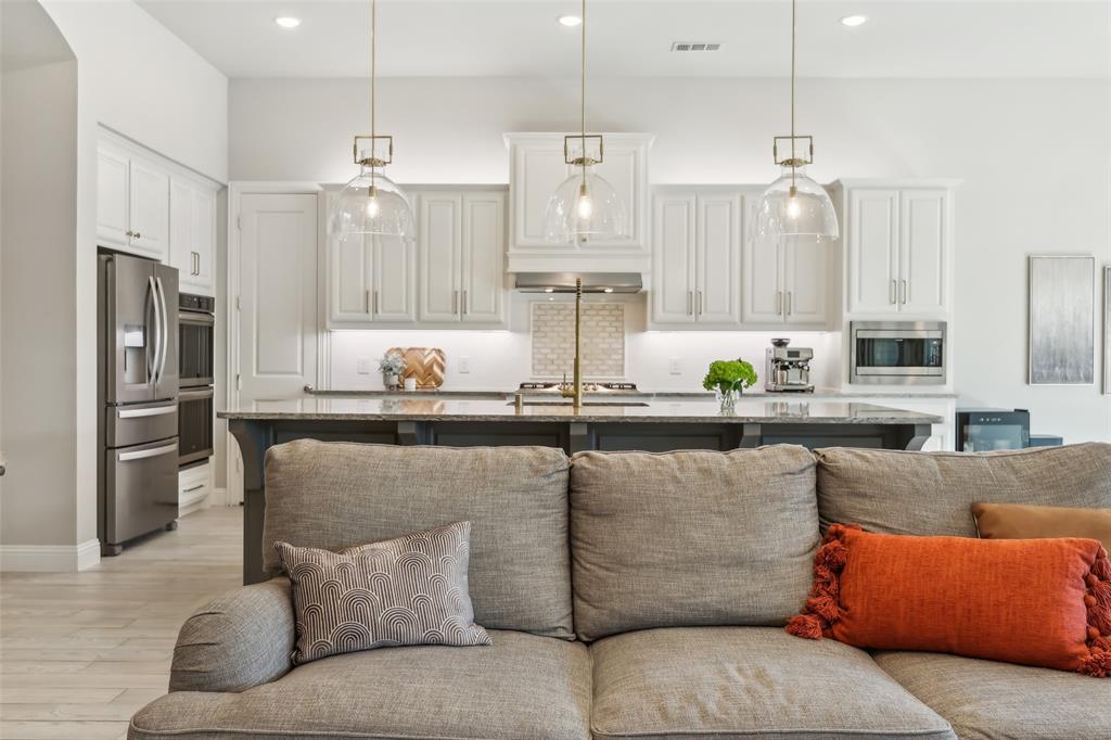 9800 Boulder Ridge