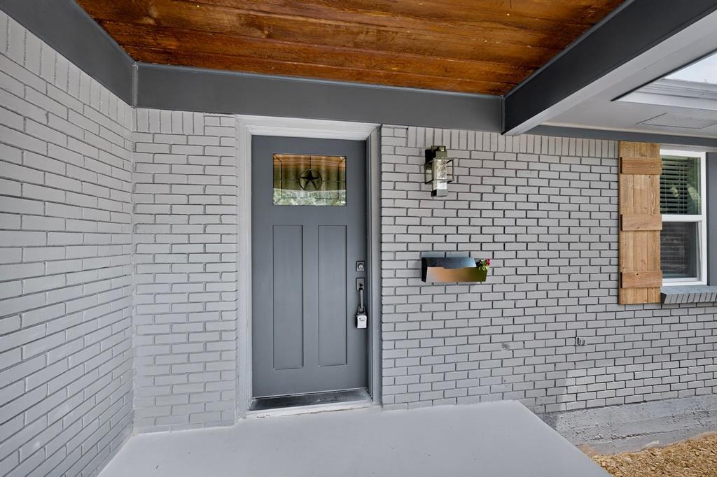 2553 Dorrington Drive