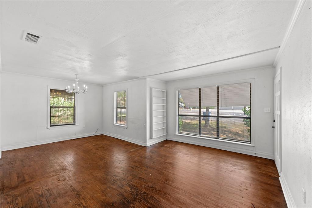 613 N Newsom