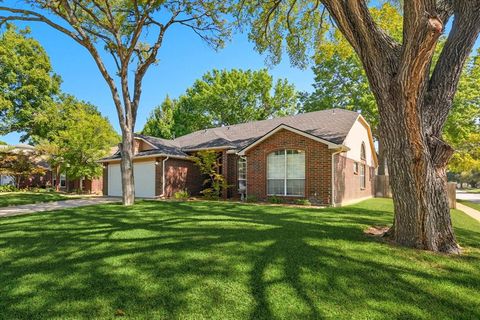 2073 Wedgewood Drive Grapevine TX 76051