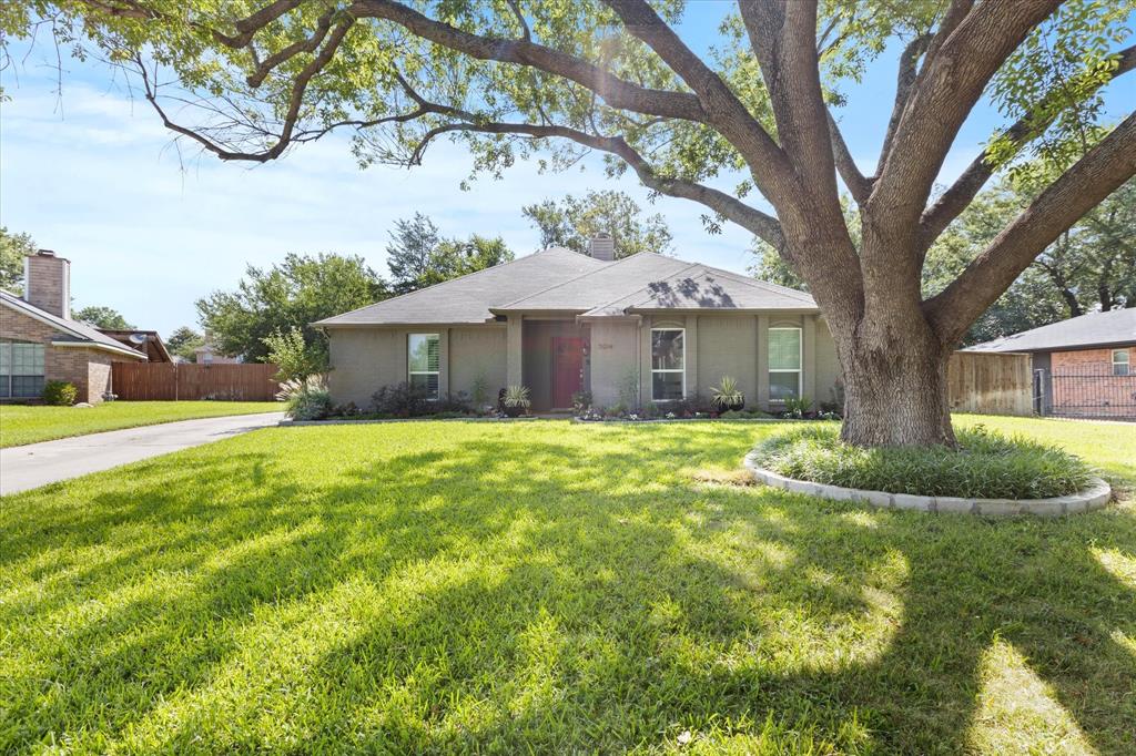 504 Parish Place