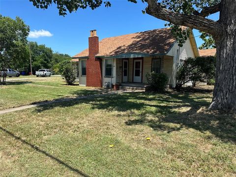 A home in Farmersville