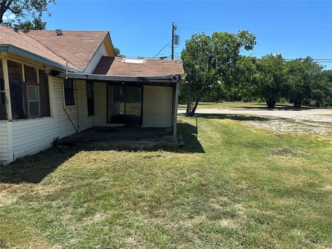 A home in Farmersville