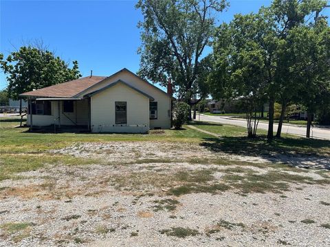 A home in Farmersville