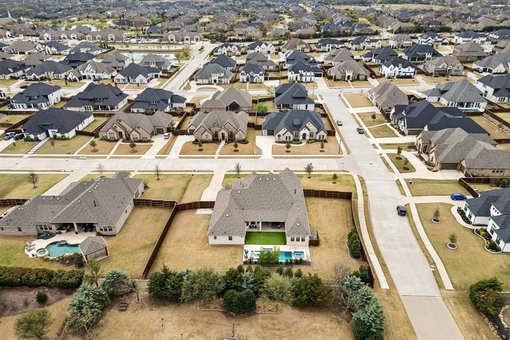 2121 Weathertop Lane