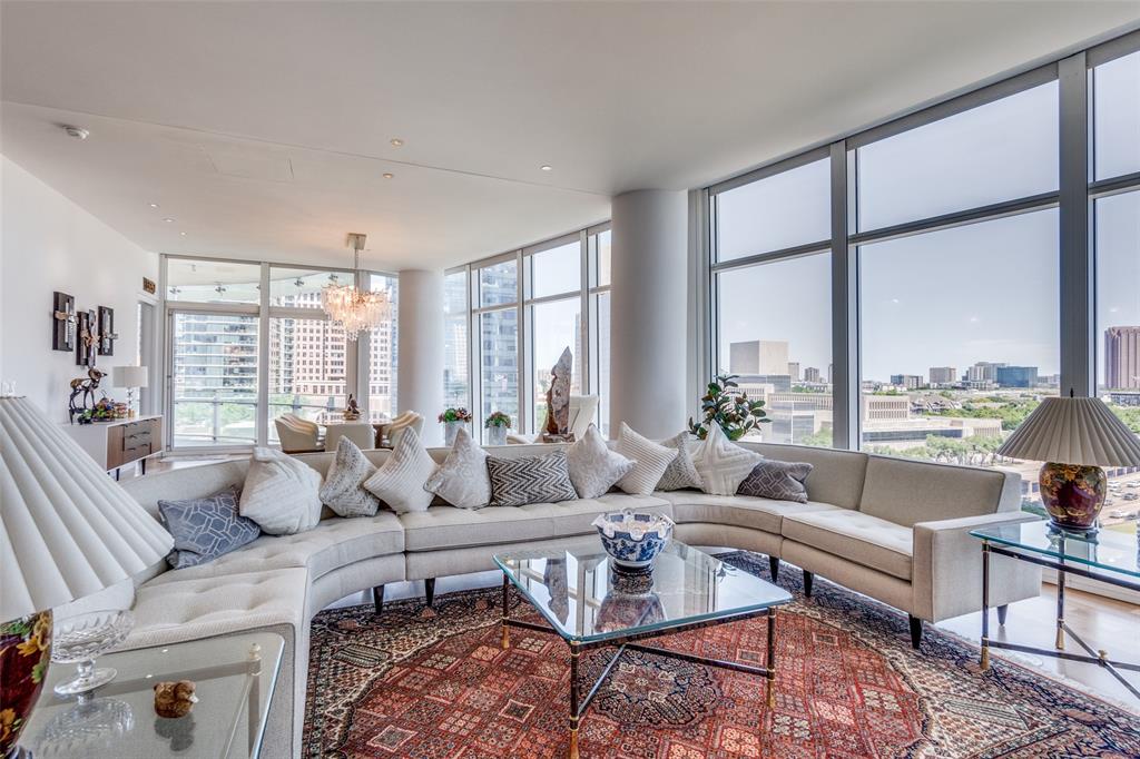 1918 Olive Street 701