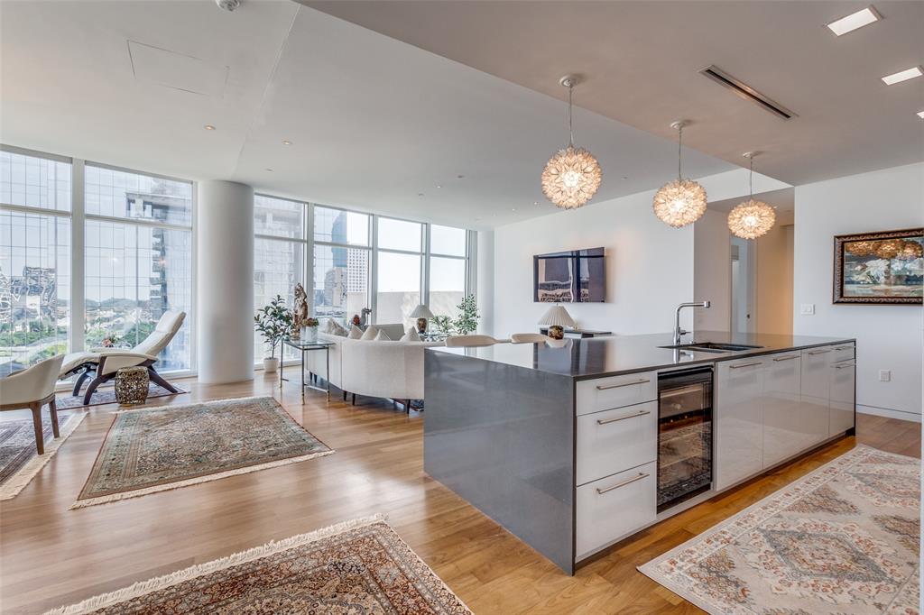 Museum Tower Condo - Residential